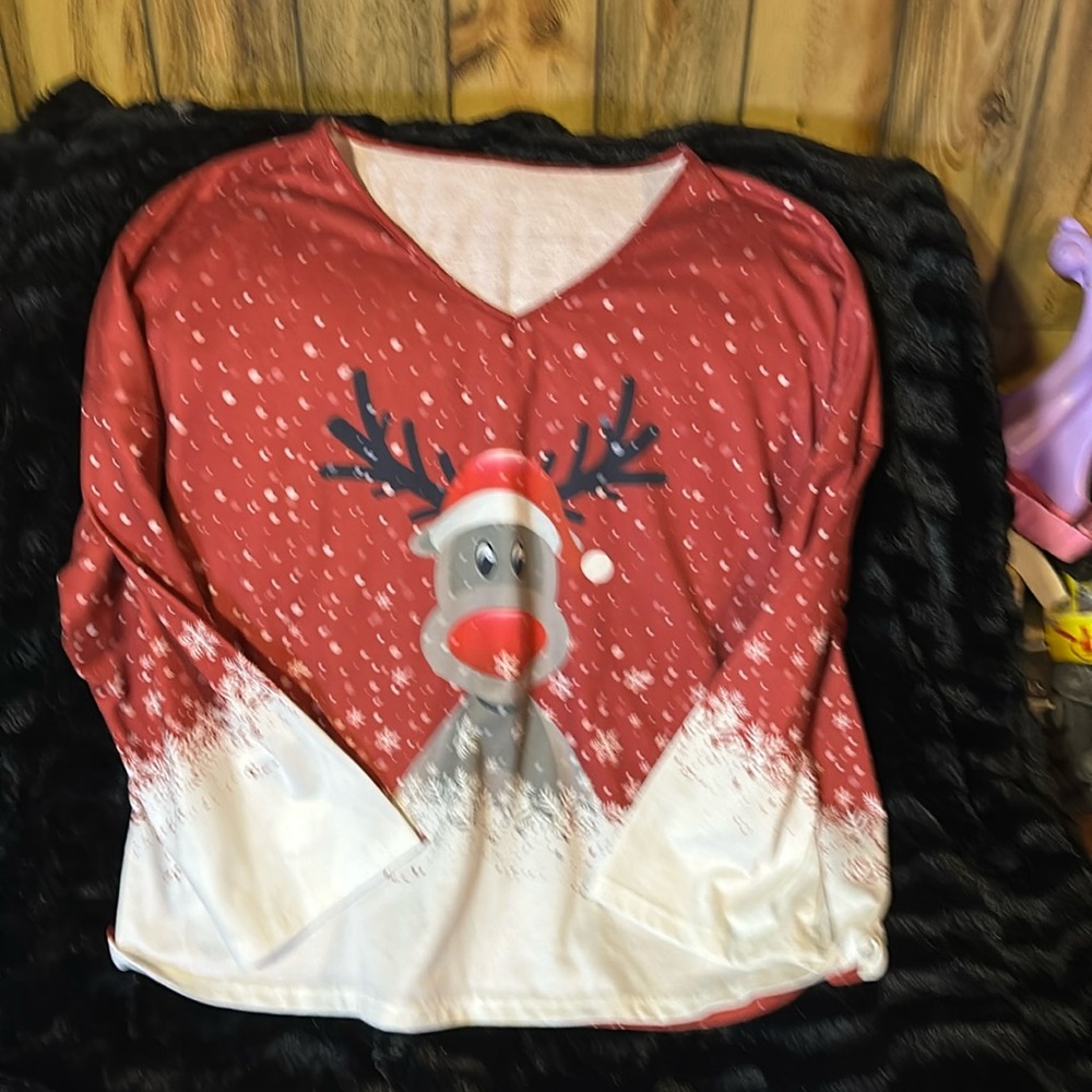 Supper cute Christmas top women’s